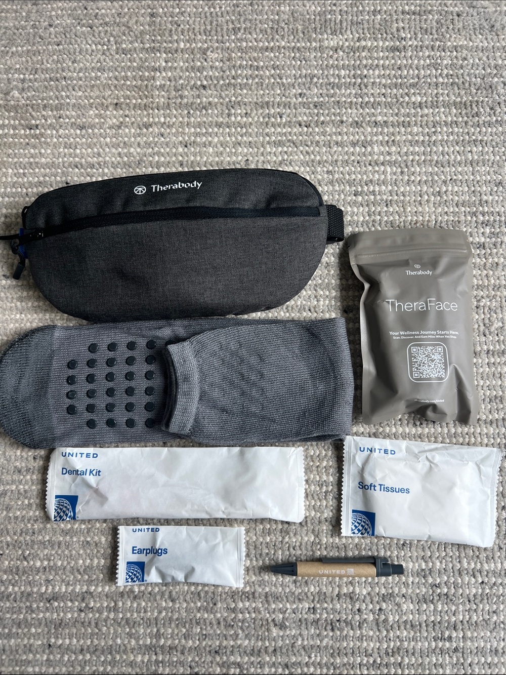 Therabody x United amenity kit bag
